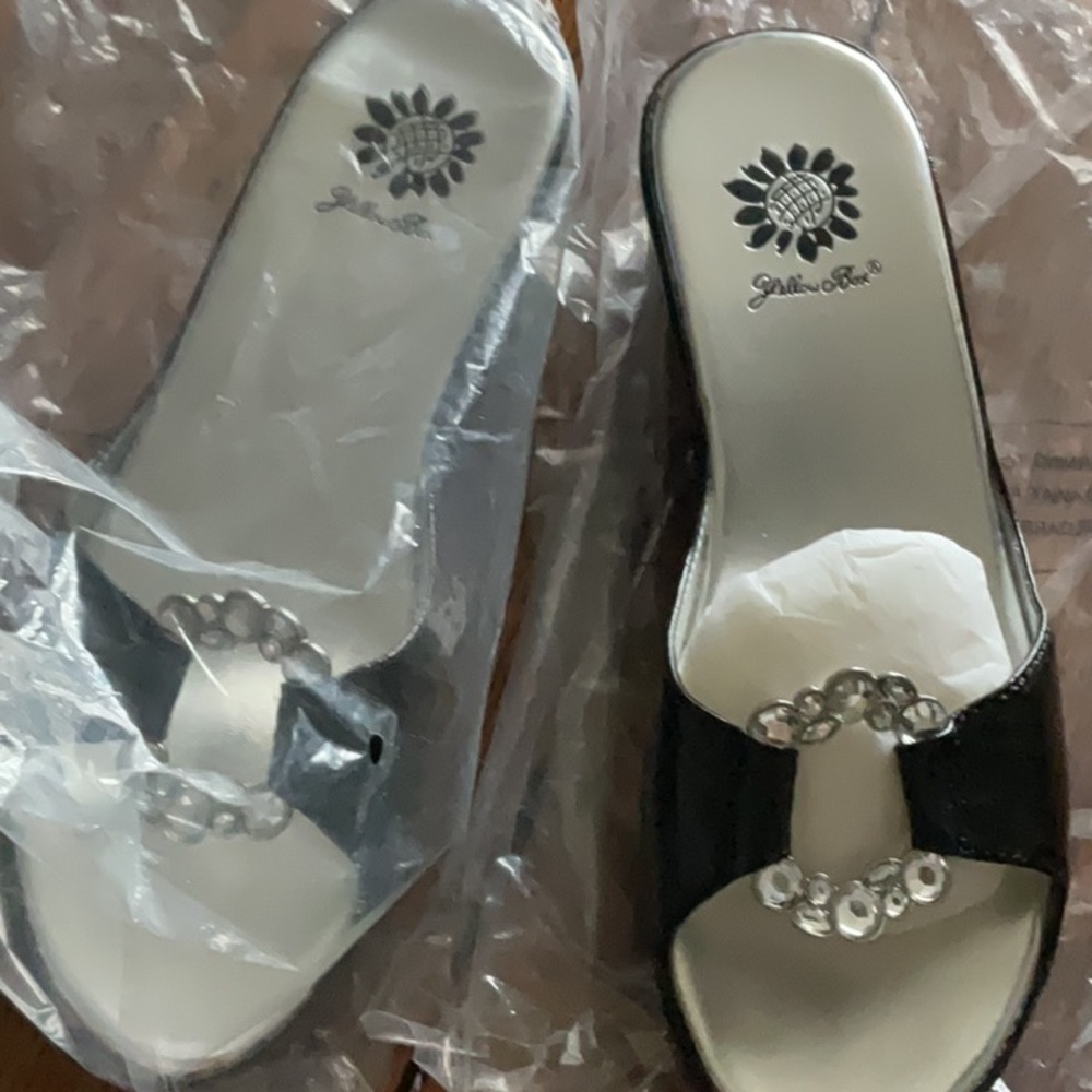 Yellow Box Black Sandals Slip-On Casual